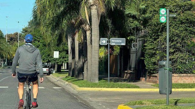 Las paradas de la nueva línea ya fueron colocada