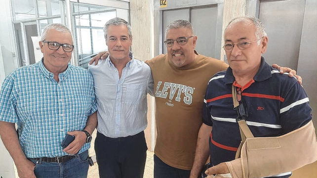 Alejandro Larriera, Fernando Fleitas, Diego Degano y V&iacute;ctor Russo presentaron al intendente la realizaci&oacute;n de la prueba.