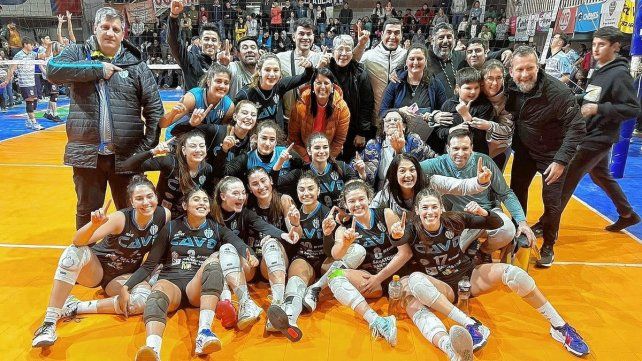 El presidente de Villa Dora, Alejandro Ramseyer, y el sentido de pertenencia de una institución modelo del vóley a nivel nacional.