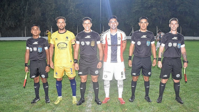 El Tiburón derrotó a Cosmos en el predio Nery Pumpido por 2 a 0.