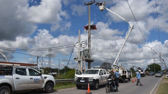 Crecida del río Paraná: acondicionan un centro de evacuados en el ingreso a Alto Verde para asistir a familias vulnerables. Foto: José Busiemi/UNO Santa Fe Crecida del río Paraná: acondicionan un centro de evacuados en el ingreso a Alto Verde para asistir a familias vulnerables. Foto: José Busiemi/UNO Santa Fe