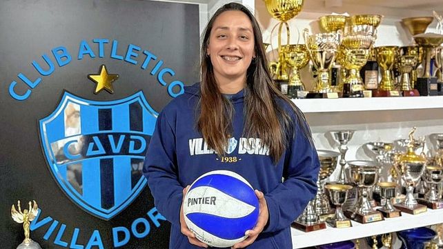  La armadora nacida en Romang, Karina Suligoy regresa a jugar liga en Villa Dora.
