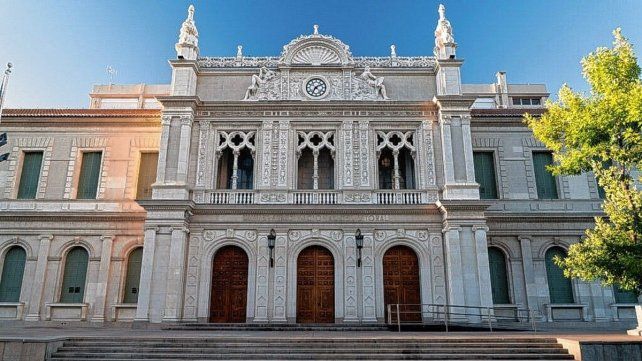 Fachada de la Universidad Nacional del Litoral (UNL) Fachada de la Universidad Nacional del Litoral (UNL)