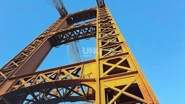 Antena oeste, original del viejo puentecon sus remaches y abulonados.