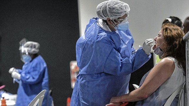 La circulación comunitaria del virus se establece cuando se detectan casos sin nexo con viajeros del exterior.