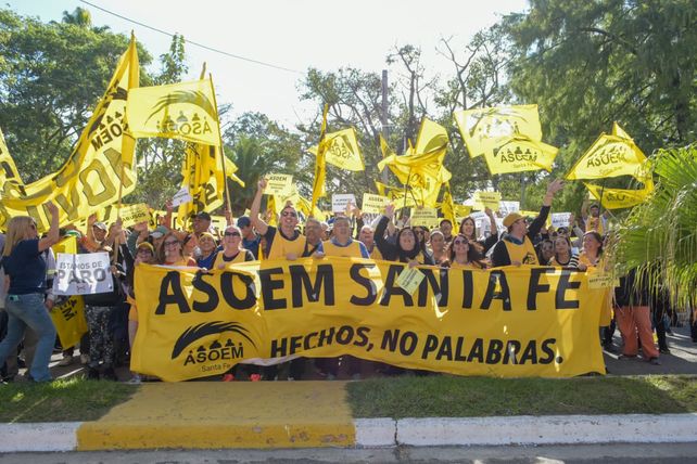 Conflicto municipal en Sauce Viejo: el gremio ASOEM anunció un paro de 72 horas que se extenderá al departamento La Capital