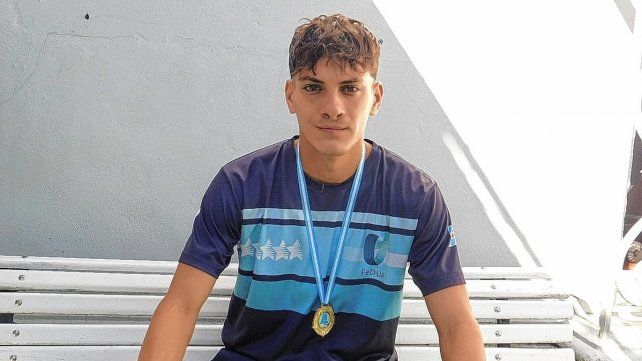 Carlos Johnson se consagró en Concepción del Uruguay y aún no pierde la esperanza de ir al Sudamericano de Atletismo.