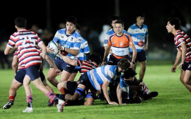 El derby en Menores de 16 fue favorable a los Tricolores por 25 a 12, en un intenso partido.