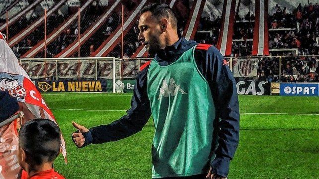Claudio Corval&aacute;n podr&iacute;a ser considerado en Uni&oacute;n para el duelo ante Newell's.