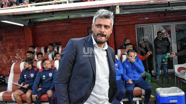 Gustavo Munúa en Unión es candidato a Mejor DT de la 12ª fecha de la Liga Profesional.