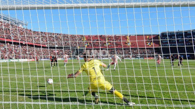 Leonardo Buri&aacute;n expres&oacute; que Col&oacute;n fue mucho m&aacute;s que Uni&oacute;n en el Cl&aacute;sico Santafesino.