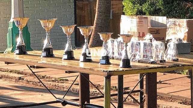 El duatlón sprint en Santa Fe fue un gran éxito.  Al terminar, se entregaron los premios