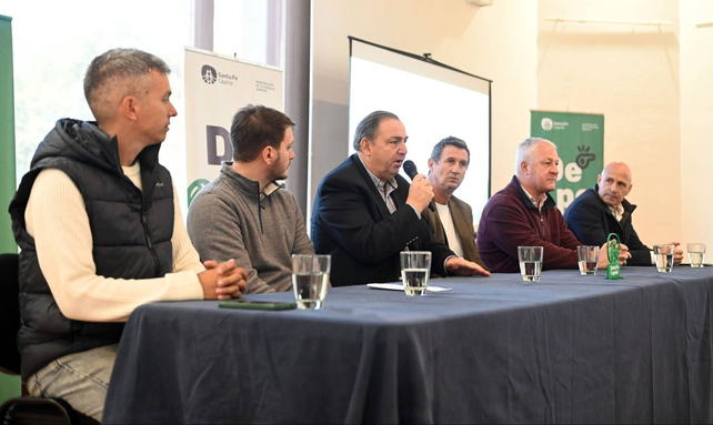 El intendente Poletti encabezó el lanzamiento del Reciclatón Eco Clubes en la Estación Belgrano.