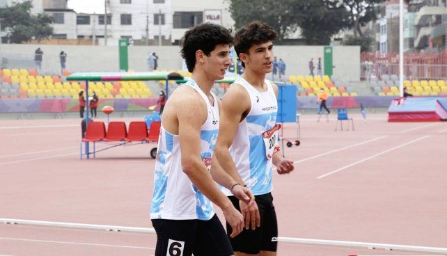 Los rafaelinos Pedro Emmert, y la gran figura del Sudamericano de Per&uacute;, Tom&aacute;s Mondino, con 16 a&ntilde;os, oro en 100 y 200 llanos, y con el &iacute;ndice&nbsp;para Nairobi.