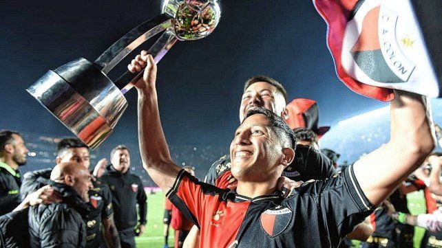 Son cada vez más bajas la posible vuelta de Aliendro a Colón. Son cada vez más bajas la posible vuelta de Aliendro a Colón.