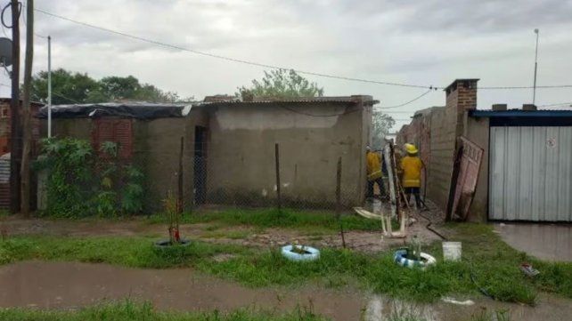 La precaria vivienda en donde ocurrió el crimen. La precaria vivienda en donde ocurrió el crimen.