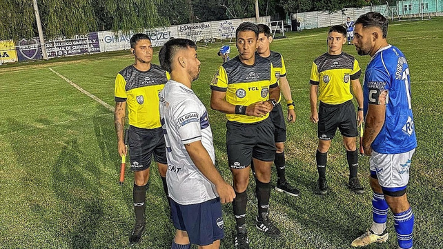 El cruce entre el Pistolero y Sportivo de Paraná fue suspendido por incidentes en Ciudadela.