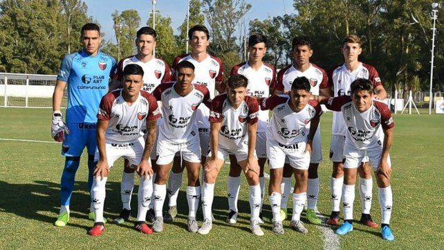 Eduardo Dom&iacute;nguez dispuso subir algunos jugadores m&aacute;s de la reserva al plantel profesional de Col&oacute;n