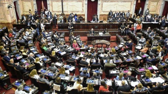 Diputados debate la boleta única para elecciones presidenciales.
