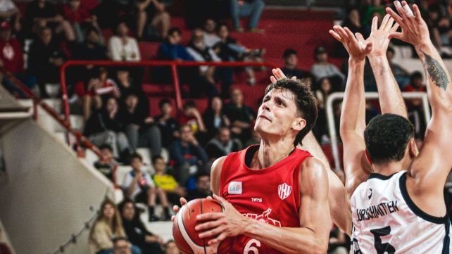 Uni&oacute;n arranc&oacute; la Liga Argentina con un contundente triunfo ante Bochas en el &Aacute;ngel Malvicino.