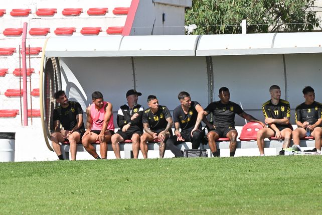 Cristian Díaz, DT de Deportivo Madryn, ya le apunta a Colón, a quien visitará en el debut de la Primera Nacional.