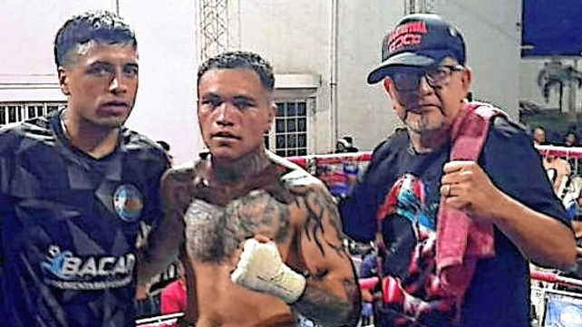 El p&uacute;gil del Club Atl&eacute;tico Col&oacute;n, Alexis Lutti, fue protagonista de la velada organizada por los &Aacute;ngeles Blanco.