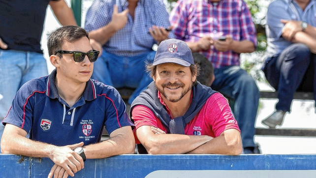 Angelito Gorla junto a su hijo Facundo, uno de los mejores &aacute;rbitros litorale&ntilde;os, en Santa Fe Rugby.