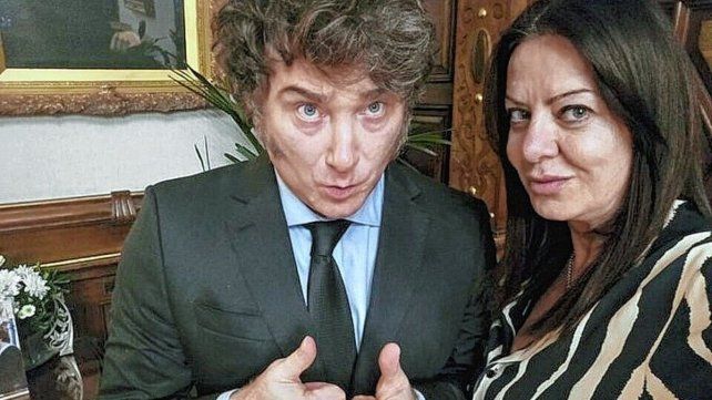 El presidente Javier Milei junto a la ministra de Capital Humano, Sandra Pettovello.