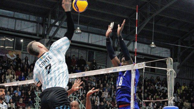 El seleccionado nacional de vóley cosechó su segundo triunfo al hilo ante Cuba, esta vez por un ajustado 3 a 2.