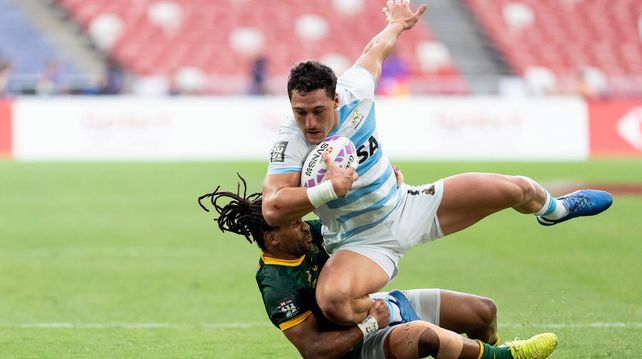 Los Pumas 7´s derrotaron a Sudáfrica, finalizaron quintos en Singapur, y primeros de la fase regular. Los Pumas 7´s derrotaron a Sudáfrica, finalizaron quintos en Singapur, y primeros de la fase regular.