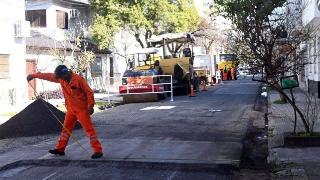 Trabajos de bacheo en la ciudad de Santa Fe