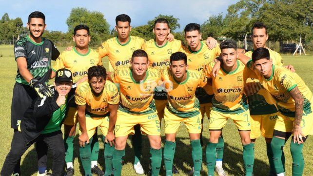 En barrio Los Troncos, Los Canarios jugarán frente a Atenas de Santo Tomé, por la segunda fecha del ascenso liguista.