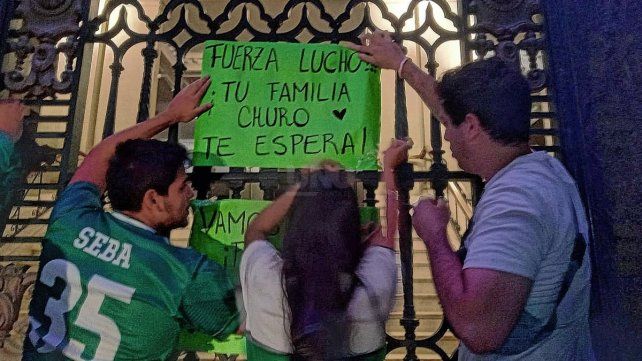 Masiva concentración por Lucio Belfiori en Plaza 25 de Mayo para pedir justicia 