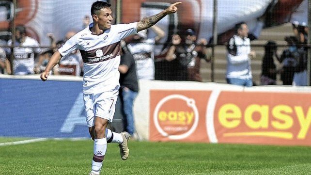 Ante las complicaciones por Wanchope, Colón habría acelerado por Matías Tissera de Platense.