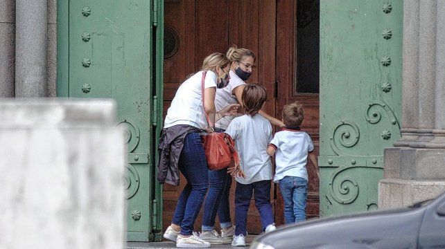 Por el momento, el gobernador Omar Perotti sostendría el sistema de presencialidad y virtualidad en las escuelas de Santa Fe.
