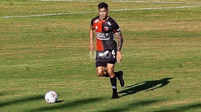 Paolo Goltz se recuperó de un desgarro y volverá a ser titular en la semifinal ante Independiente en San Juan.