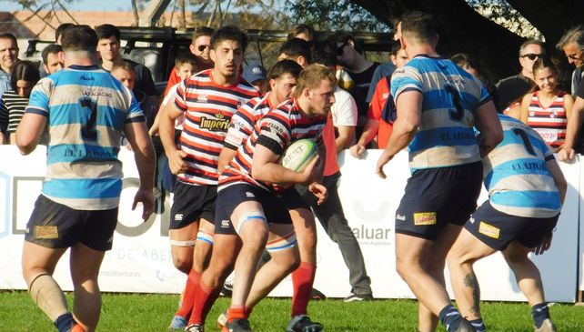 Lucas Caputto fue el autor de unos de los tries del Santa en el derby frentre a CRAI.