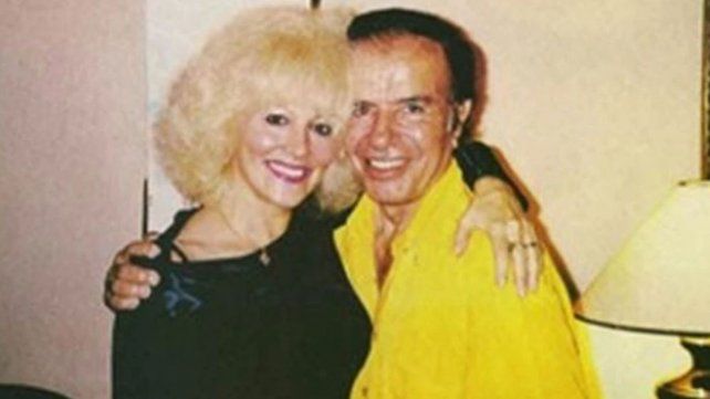 Luisa Albinoni junto a Carlos Menem