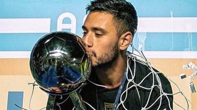 Col&oacute;n estar&iacute;a analizan posibilidades de Chile para Tom&aacute;s Sandoval