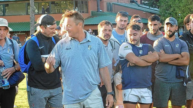 El t&eacute;cnico de Estudiantes, habl&oacute; del gran presente en el Torneo Regional. Sostuvo que el equipo debe mantener los pies sobre la tierra.