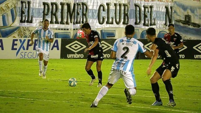 Pulga Rodr&iacute;guez convirti&oacute; otro golazo para Col&oacute;n, al que piden para el Premio Pusk&aacute;s.
