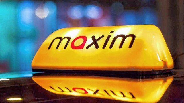 Maxim es una app que conecta viajeros con conductores independientes.