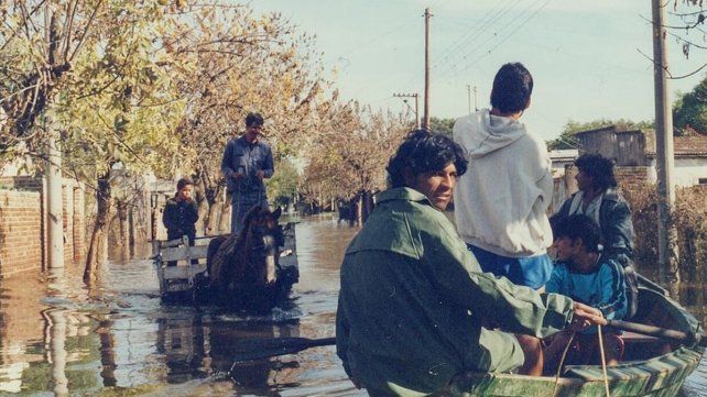 Imágenes de la inundación por el río Saldo en la ciudad de Santa fe en 2003
