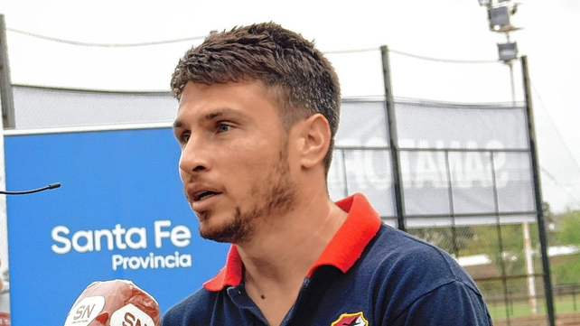 El delantero del Club Náutico El Quillá, Gonzalo Trinchieri, es el capitán del seleccionado de caballeros de Santa Fe que afrontará el Nacional de Mayores.