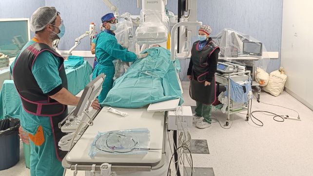 Hospital p&uacute;blico de Santa Fe realiz&oacute; una intervenci&oacute;n in&eacute;dita con un dispositivo que mejora la seguridad card&iacute;aca