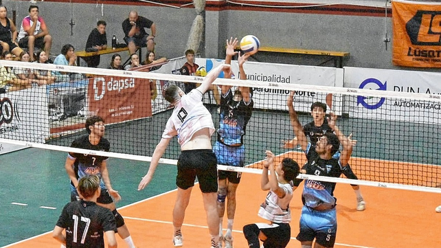 En San Jer&oacute;nimo Norte, los paranaenses le ganaron por 3 a 2 a los santafesinos luego de ir perdiendo el tie break por 14 a 11.