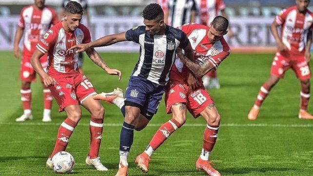 Uni&oacute;n perdi&oacute; ante Talleres y se prepara para jugar una final ante Independiente en su objetivo de pasar a cuartos de final.