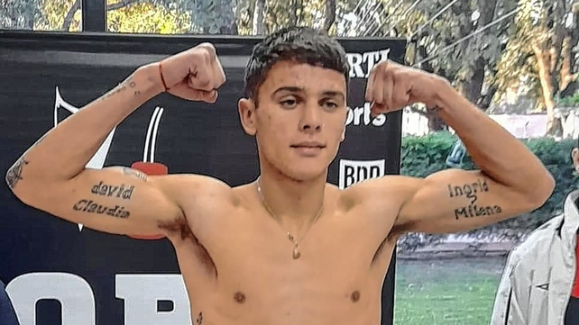 Alan Crenz es entrenado en Col&oacute;n por Jos&eacute; Lino y Carlos Lemos, y buscar&aacute; su tercera victoria en el campo rentado.