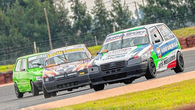 La cuarta fecha del calendario tuvo pilotos invitados en todas sus divisionales. La cuarta fecha del calendario tuvo pilotos invitados en todas sus divisionales.