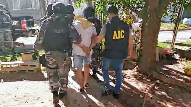 En los allanamientos fue detenido "Carita", el presunto asesino de un joven &nbsp;de 18 a&ntilde;os en barrio San Lorenzo